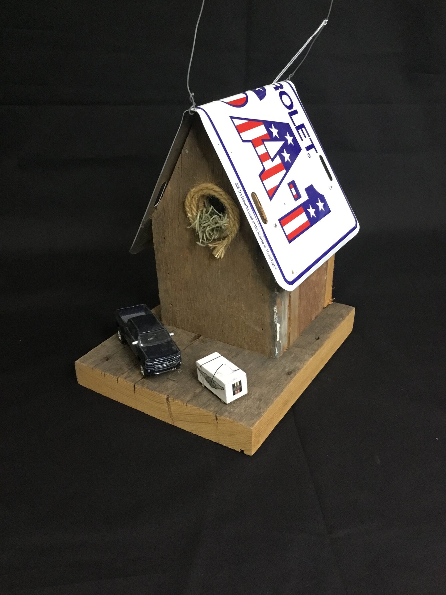 USA Chevy decorative birdhouse